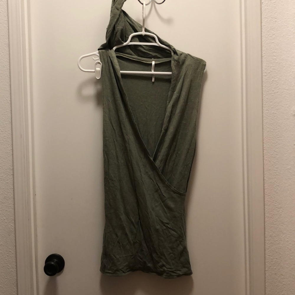 SOFT! sense clothing - size small green tank hoodie